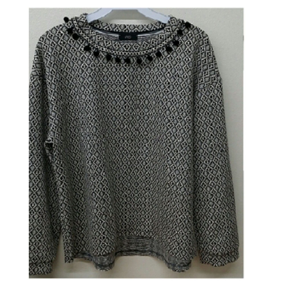 Franne Jacquard knit swetshirt tunic w pompom trim